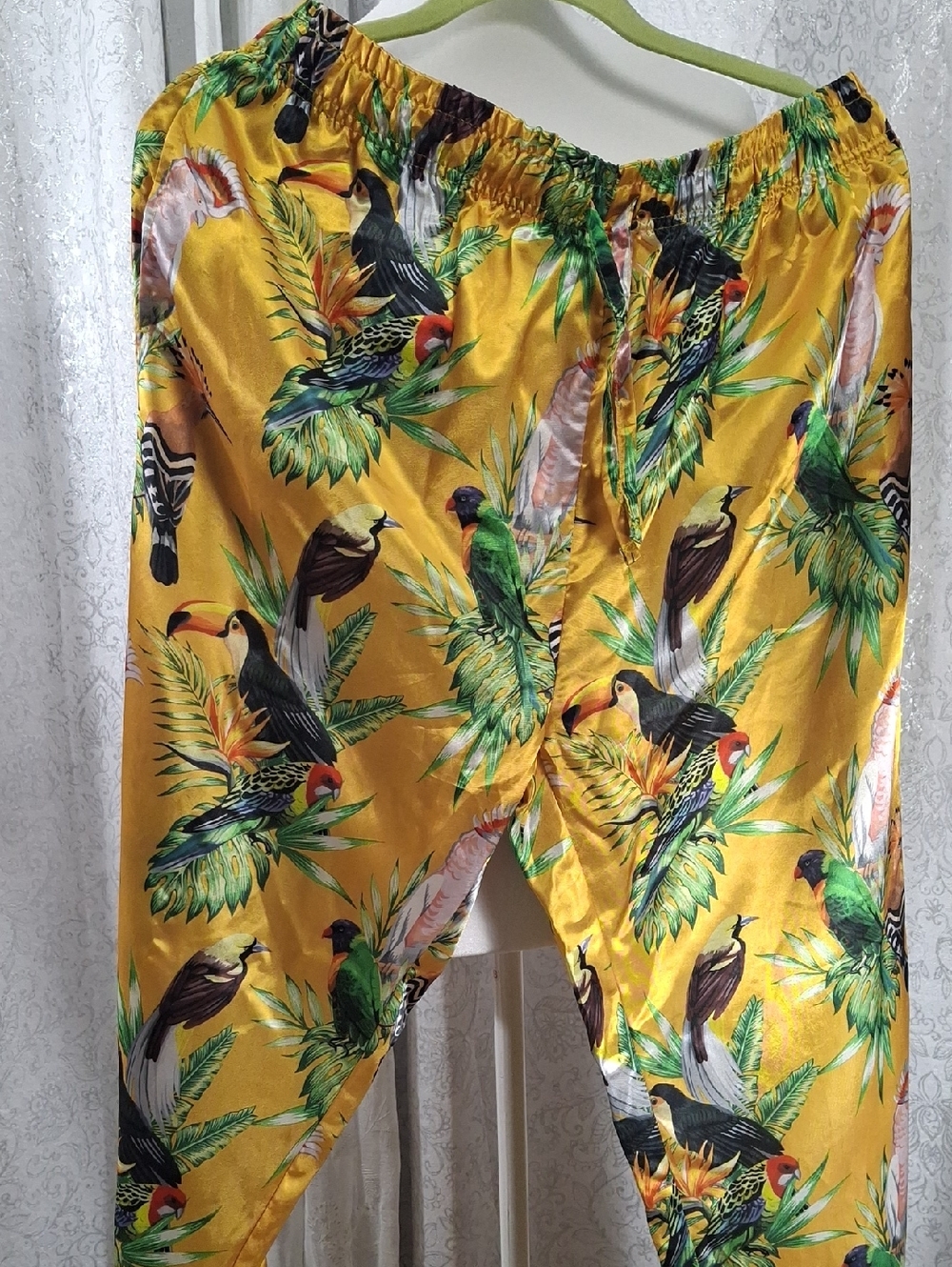 Mad Engine Lg Tropical Bird Print Birds Of Parasise Lounge Pants - Yellow Gold